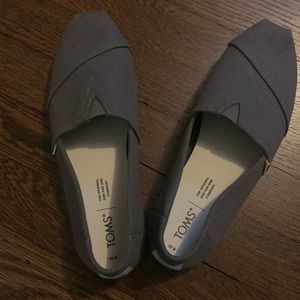 Toms canvas flats
